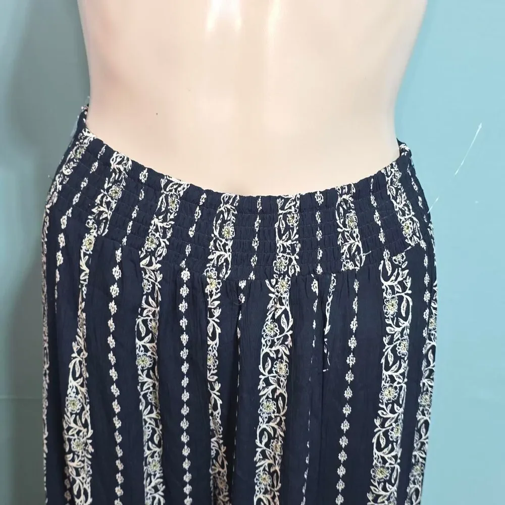 Angie Wide Leg Boho Pants with Lace Crochet Inserts Size: Small - Picture 6 of 11